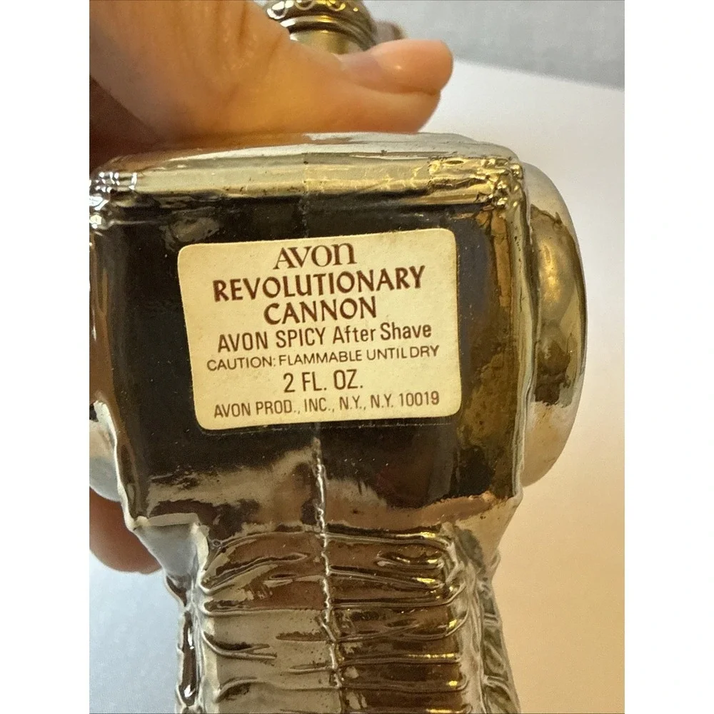 Vintage Avon Revolutionary Cannon Spicy After Shave Decanter Full With Box